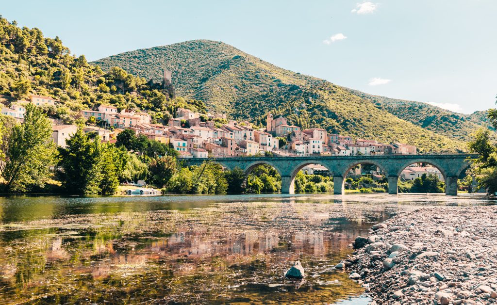 Village de Roquebrun et son pont