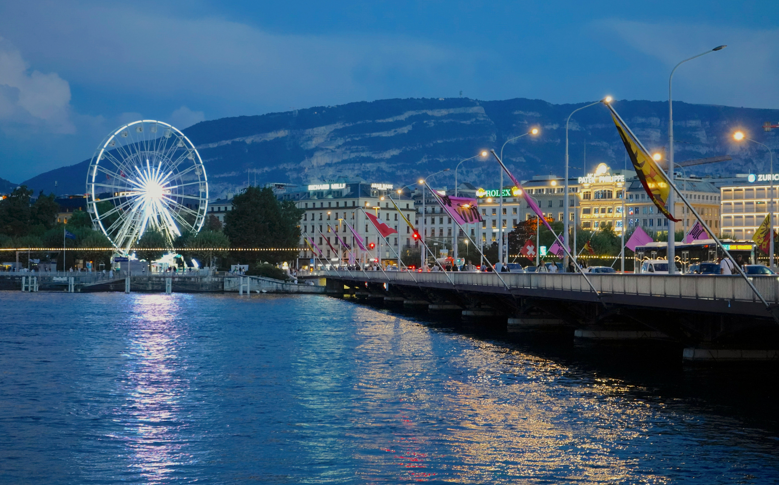 Geneva harbour and the Mont-Blanc bridge at night